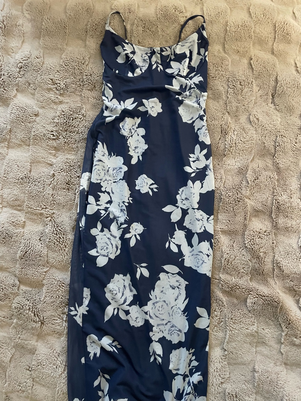 White Fox mesh maxi dress - White Rose Print